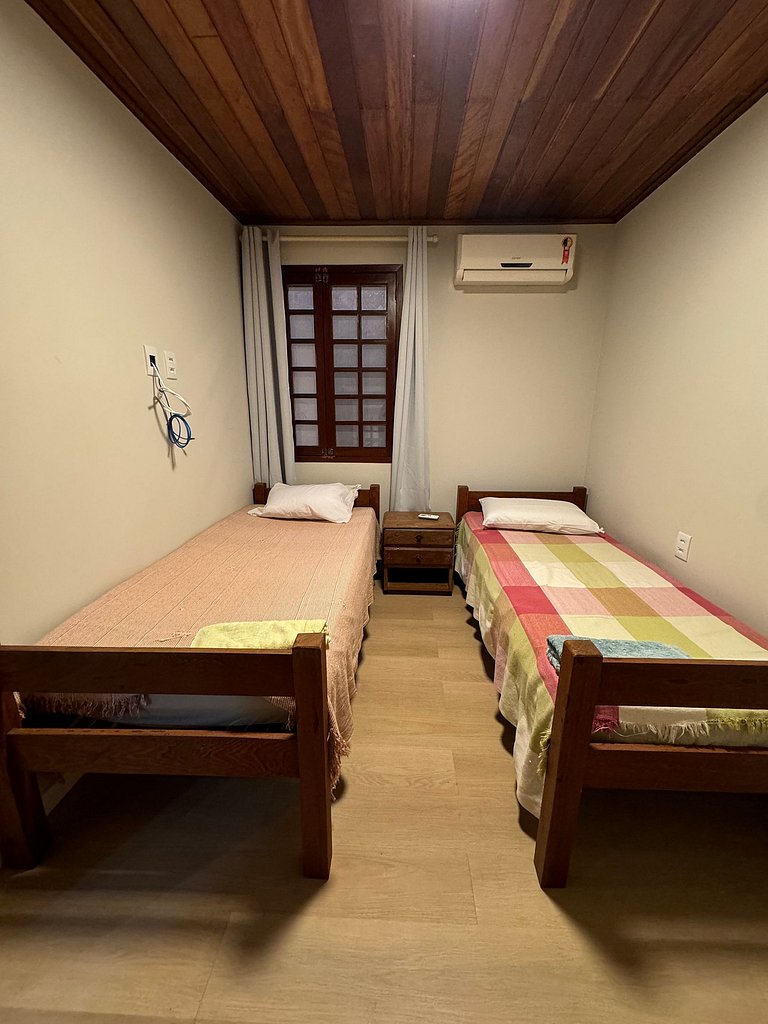Casa Baviera 156 - Condomínio Baviera